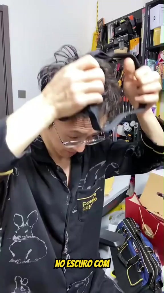 KIT 4 Lanterna de Cabeça Recarregável 3 Led Corpo Motion Camping Torch Light Lamp Com Usb