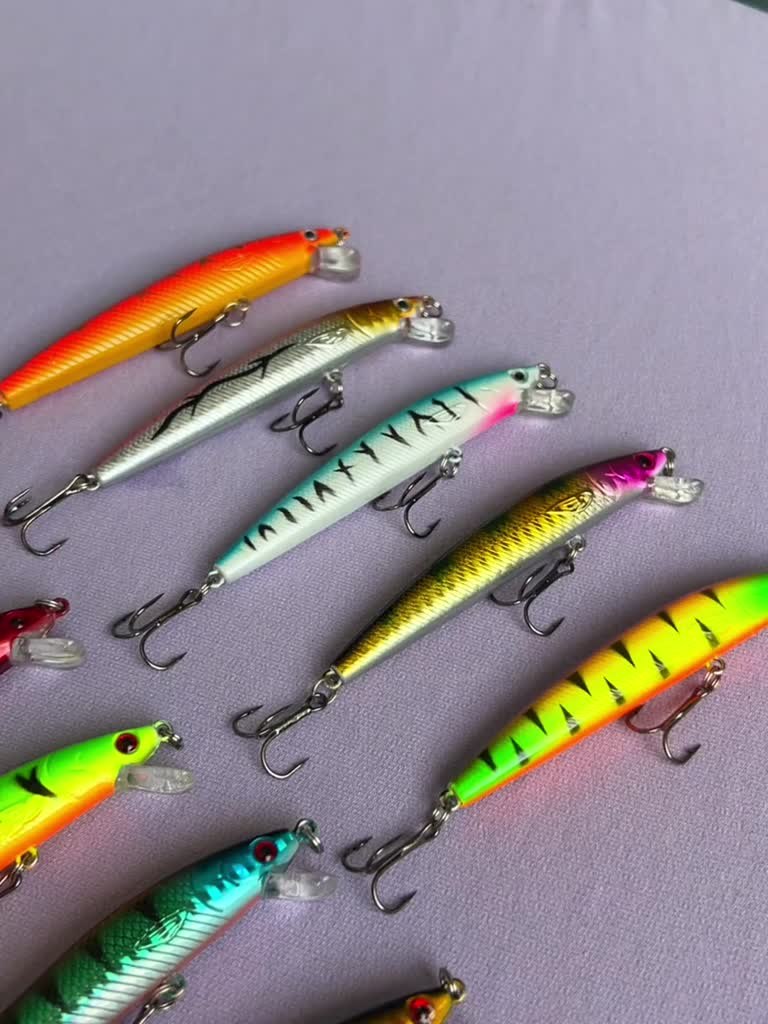 Kit 15 Iscas Artificiais Importadas 1/2 Meia Água de 9 cms e 8,5 gramas Pesca Truta Peixe Realista Anzol Duplo
