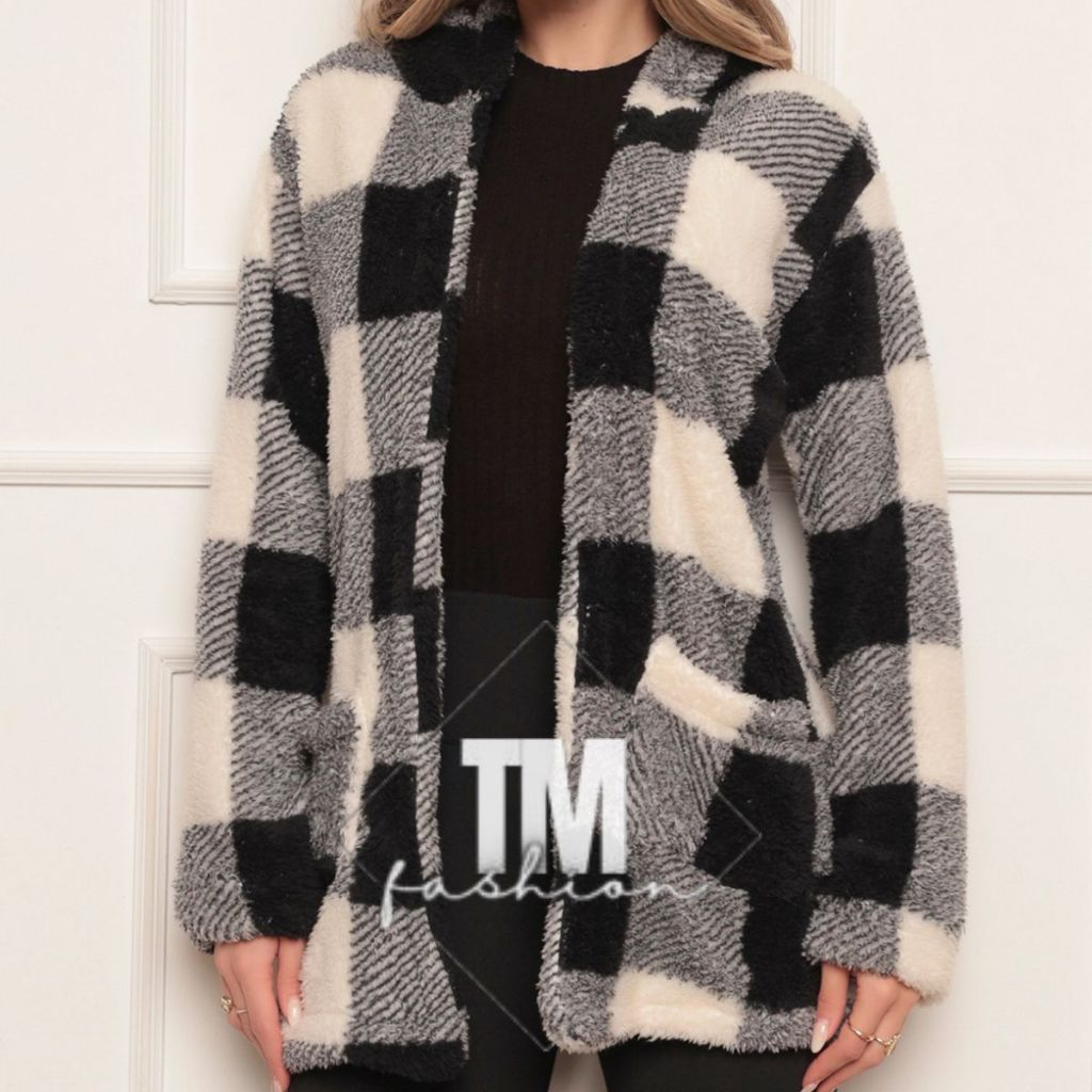 Casaco Feminino Teddy Xadrez Longo Ted Tedy Inverno Pelo de Carneiro Junina