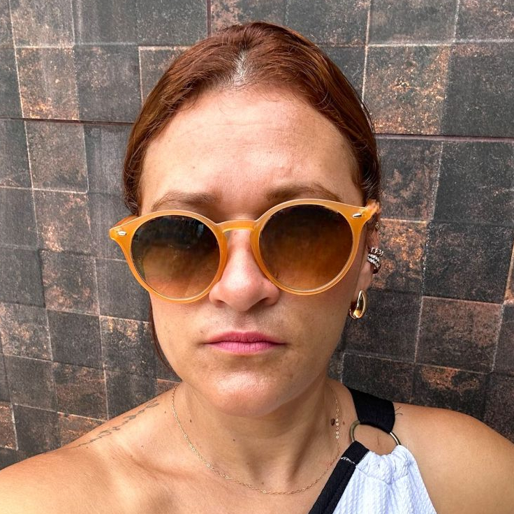 Óculos de Sol Retro Quadrado Unissex Proteção UV 400 Armação Transparente e Haste Pretas