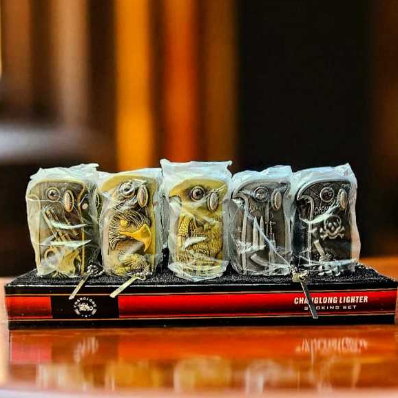 Acendedor Multifuncional à Prova de Vento com Abridor de Garrafas Canivete Camping Dobrável(sem gas)