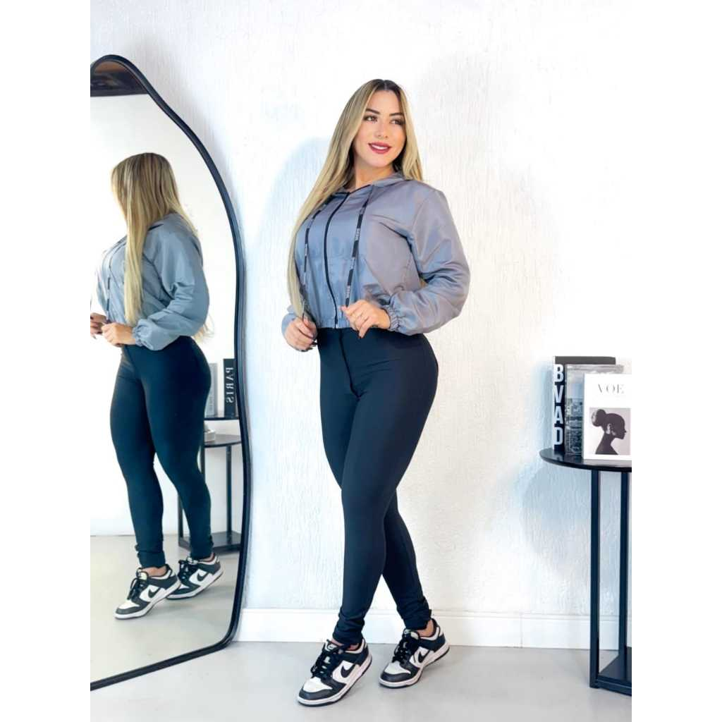 Jaqueta Corta Vento Blusa feminina Com Capuz e Bolso