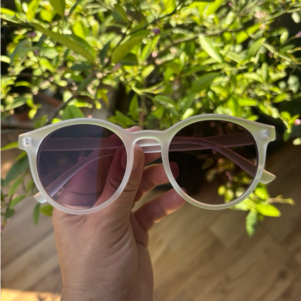 Óculos de Sol Retro Quadrado Unissex Proteção UV 400 Armação Transparente e Haste Pretas