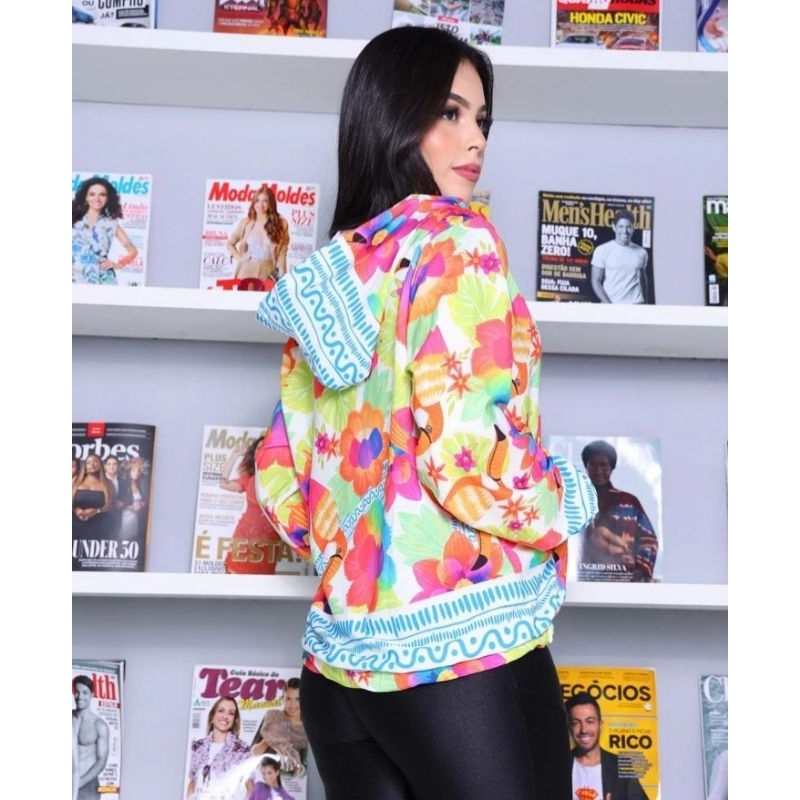 Jaqueta Corta Vento Feminina Inspiração Impermeável com capuz e bolso