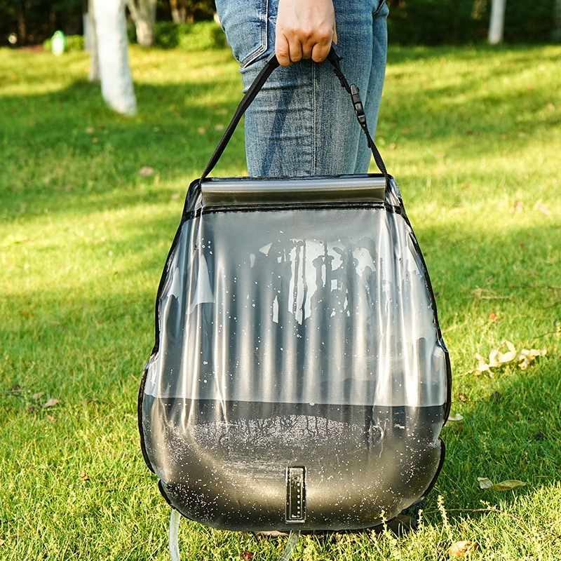 Mochila Impermeável Com Mini Chuveiro e Mangueirinha Snel Camping