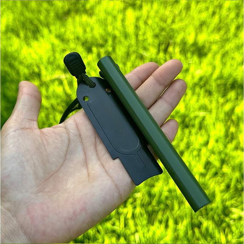 Especificações:Pederneira Maciça Magnésio Camping Pesca Acendedor De Fogo Com Riscador