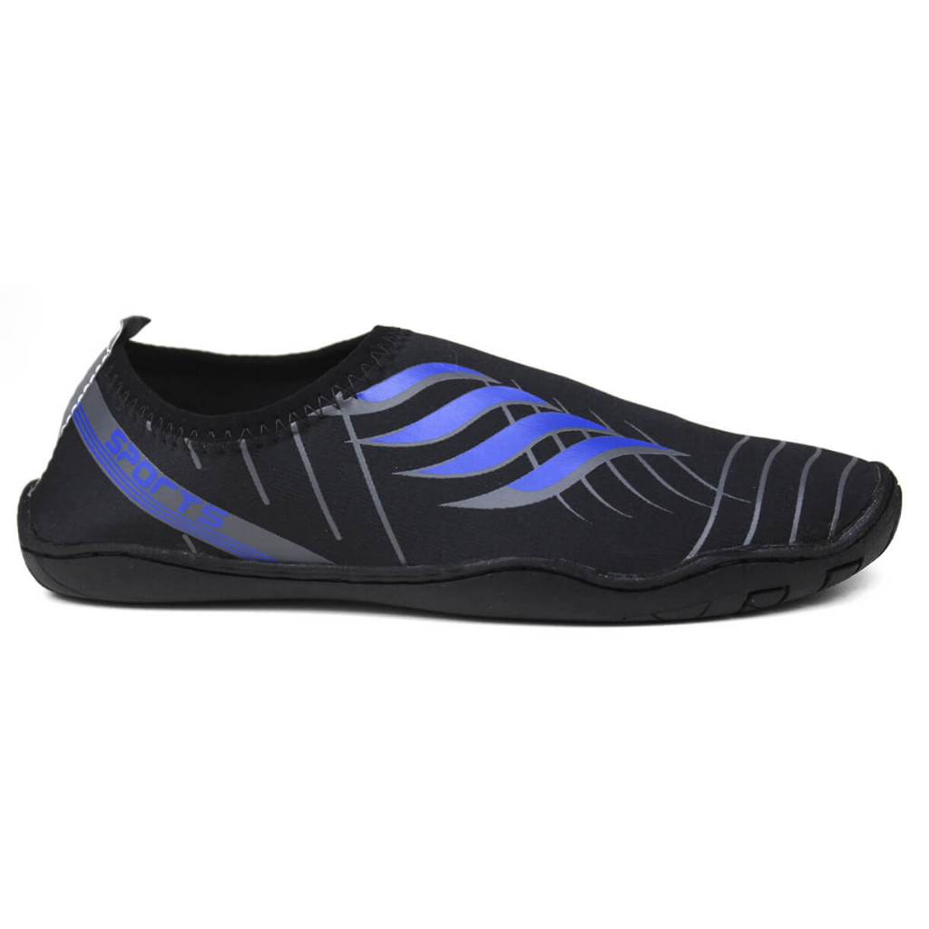 Sapatilha aquática em neoprene preta com estampa flame e sola emborrachada antiderrapante