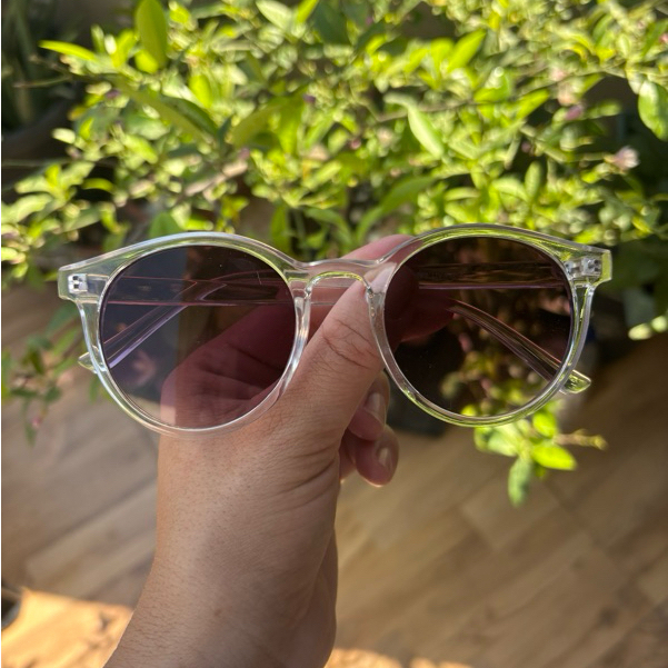 Óculos de Sol Retro Quadrado Unissex Proteção UV 400 Armação Transparente e Haste Pretas