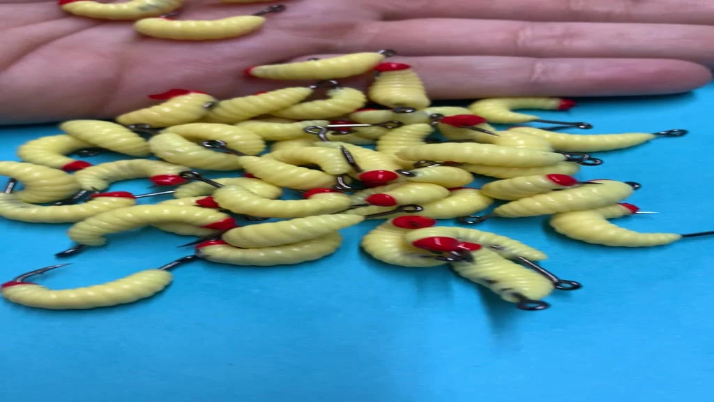 KIT COM ISCAS ARTIFICIAL BICHO DA LARANJA + ANZOL PARA TILÁPIA PARA PESCA