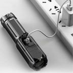 Lanterna Tática Potente Recarregável USB Led Luz Forte Com Zoom Direcional Resistente A Água