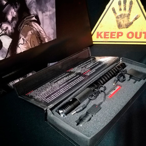 Lanterna Tatica 3 Em 1 Faca Caça camping Com Quebra vidro